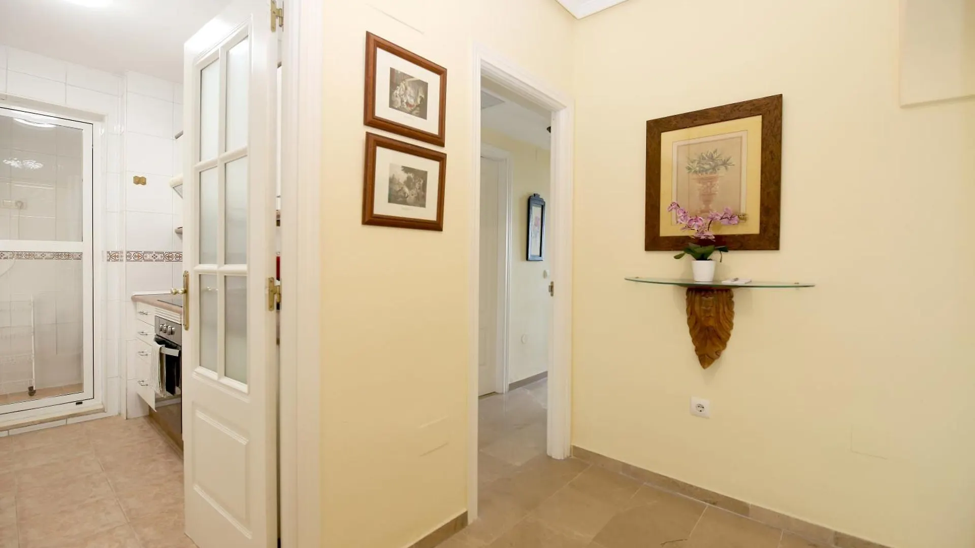 Estepona Port Apartment Paloma إسبانيا