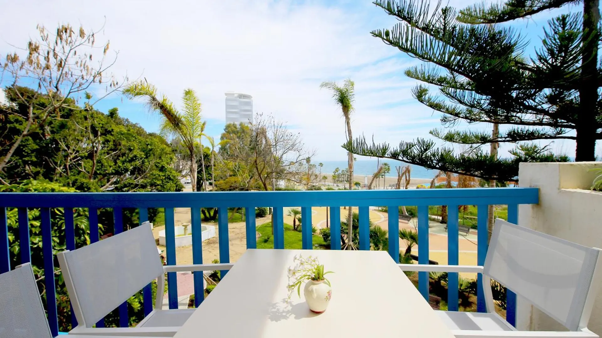 Estepona Port Apartment Paloma إسبانيا