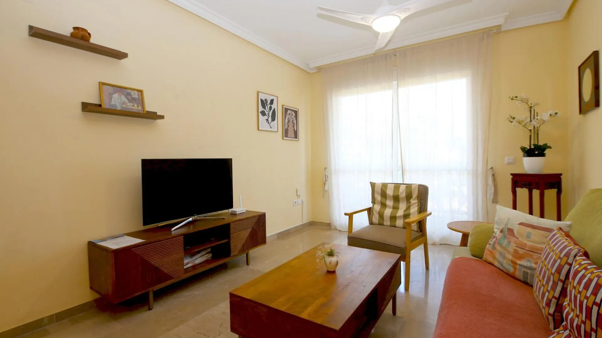 Estepona Port Apartment Paloma إسبانيا